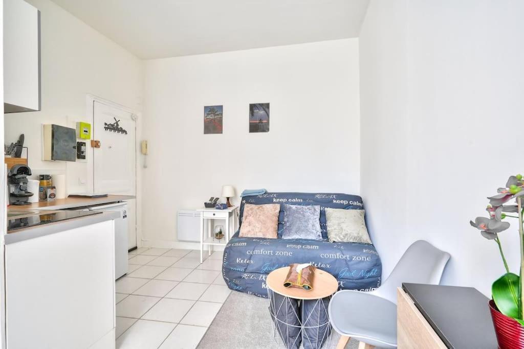 Magnificent Studio Near Paris Clichy Kültér fotó
