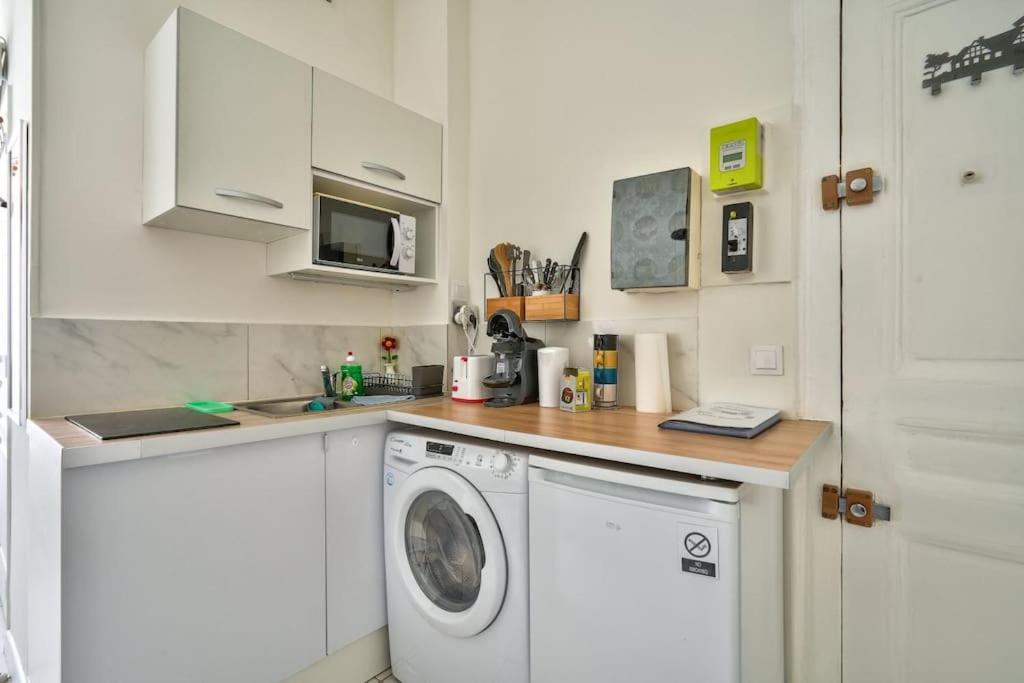 Magnificent Studio Near Paris Clichy Kültér fotó